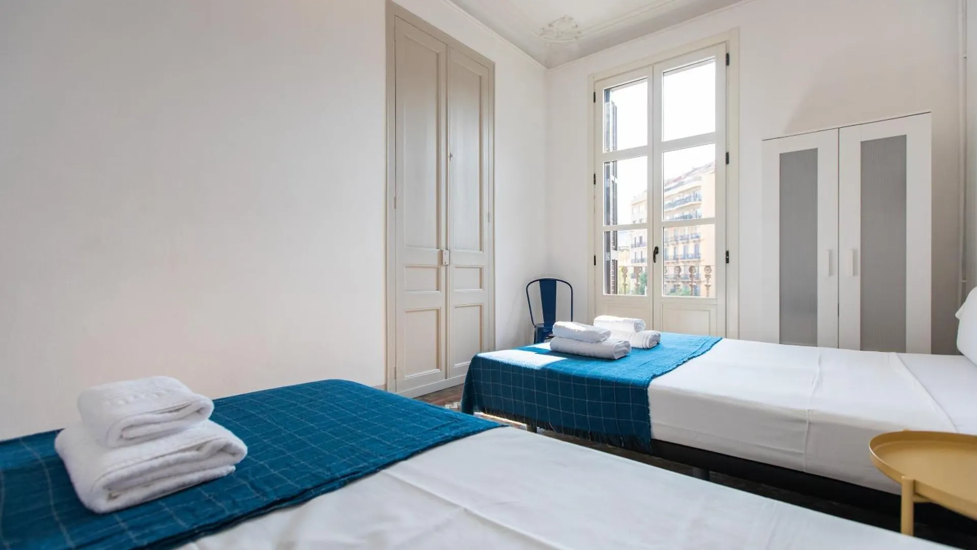 Apartment B21-Apartamento Modernista Para Grupos Barcelona