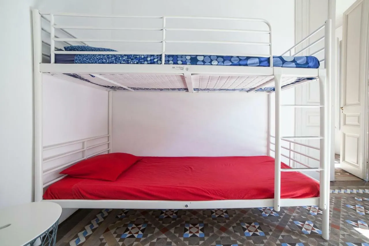 B21-Apartamento Modernista Para Grupos Barcelona Apartment